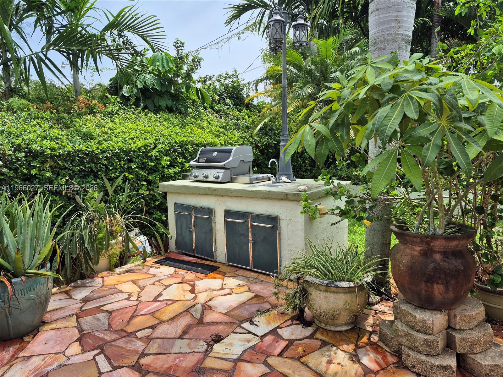 SO HIGHLAND ESTATES - Residential