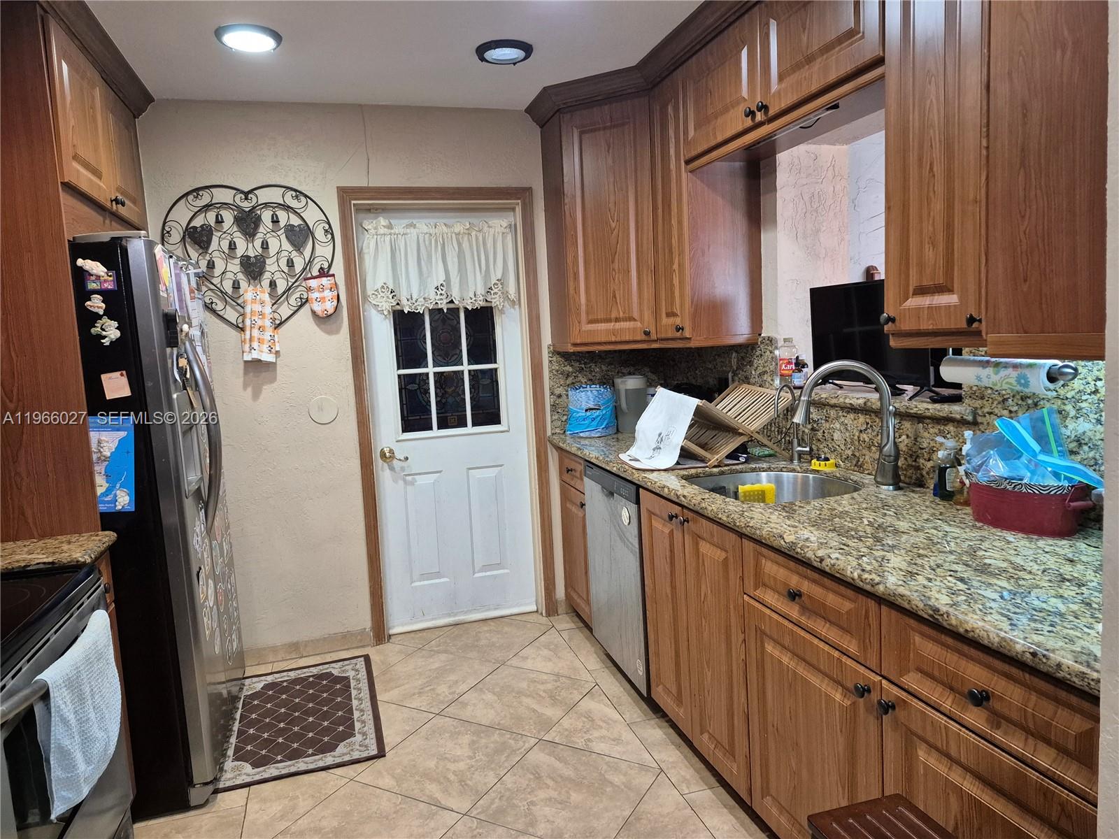 SO HIGHLAND ESTATES - Residential