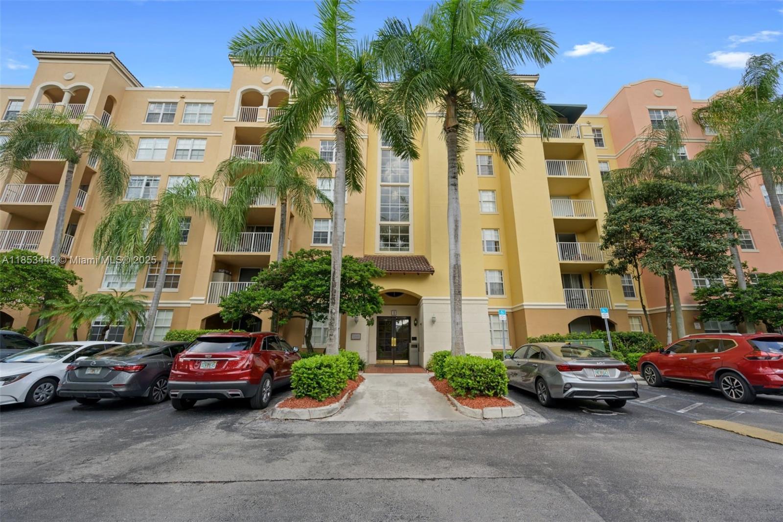 19999 E Country Club Dr 1208