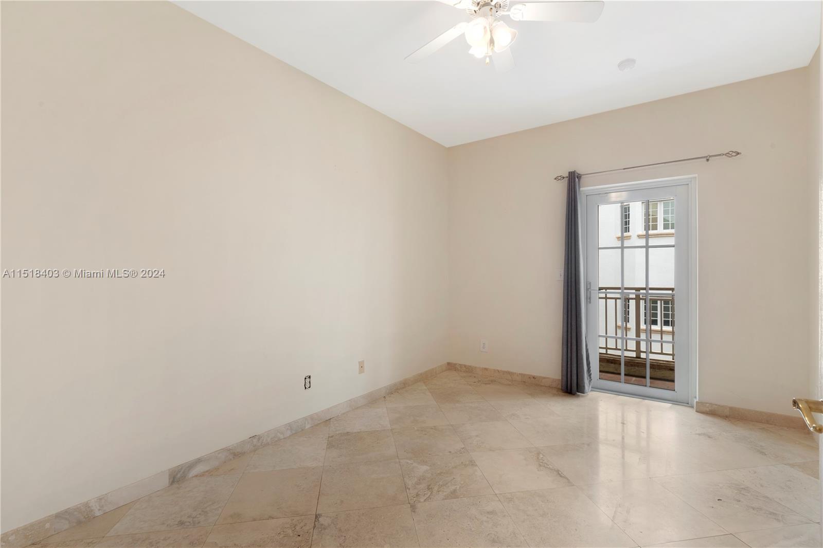 THE THS AT SUNSET HARBOUR - Residential