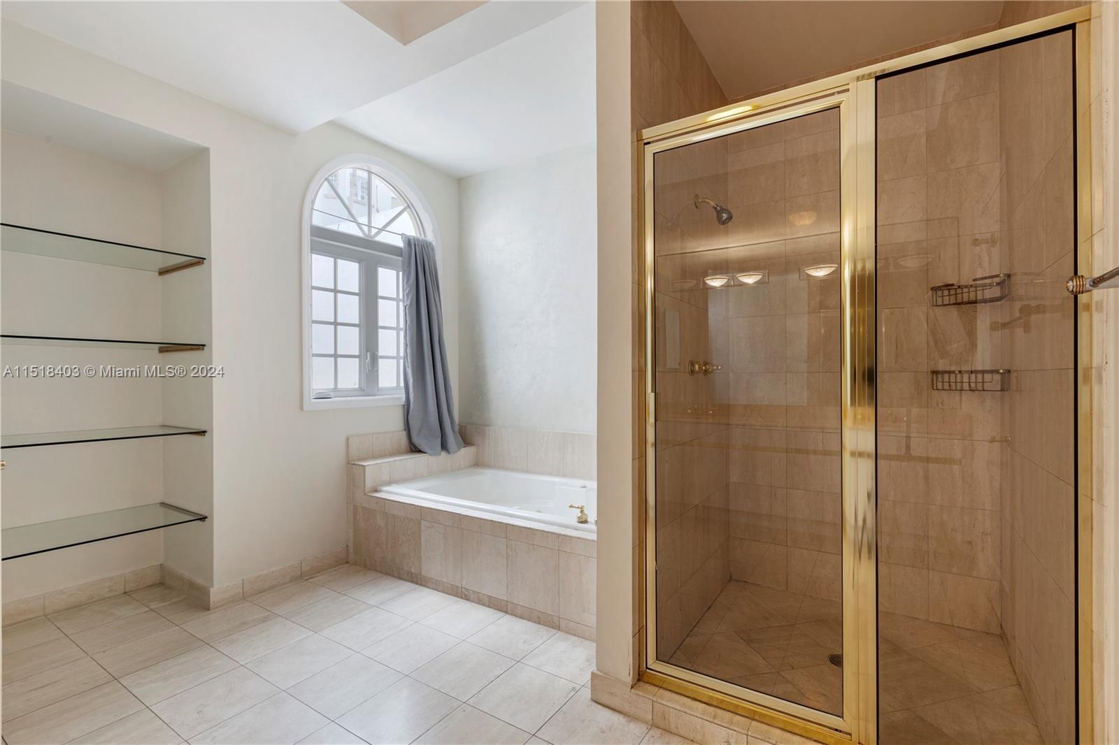 THE THS AT SUNSET HARBOUR - Residential