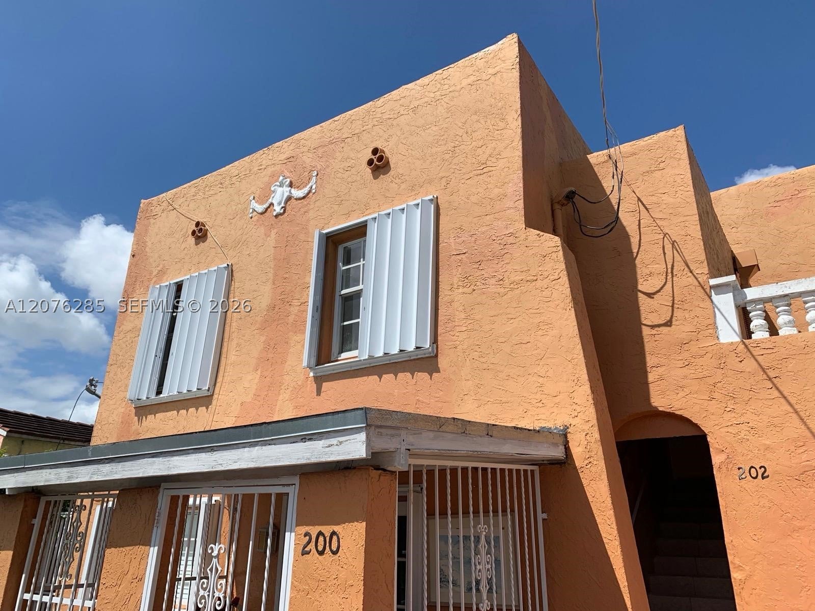 200 NW 34th Ave