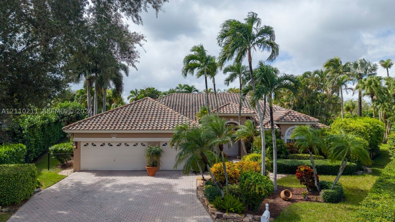 8348 NW 44th St