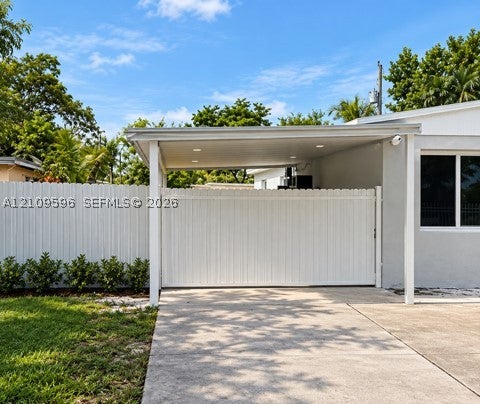 110 NW 120th Ter