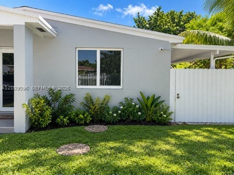 110 NW 120th Ter