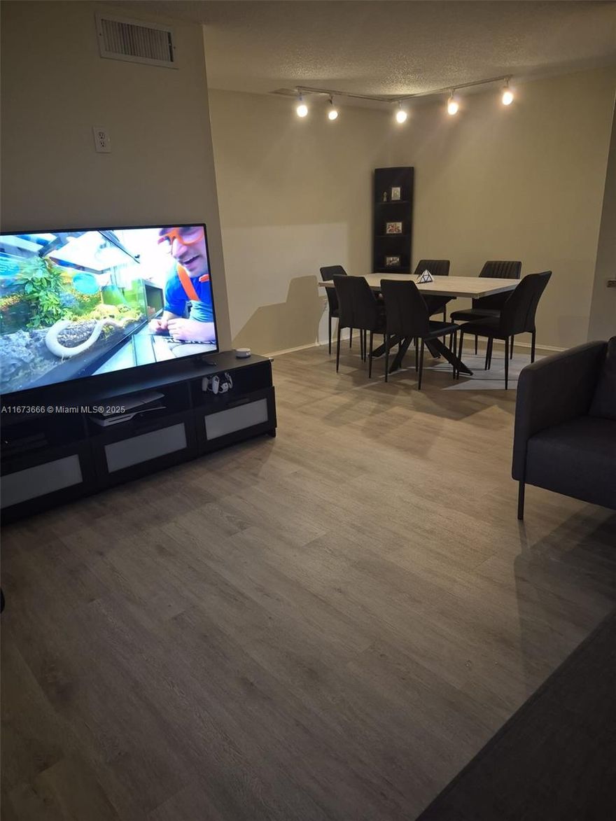INVESTOR DREAM!!! Beautiful, and spacious 2/2 apartment with new floor, freshly painted in the heart of Pembroke Pines, prime location within walking distance to supermarkets, shopping centers, and restaurants. parking spaces just few steps of the unit, LOW HOA, RENTED UNTIL NOVEMBER 30th 2025
