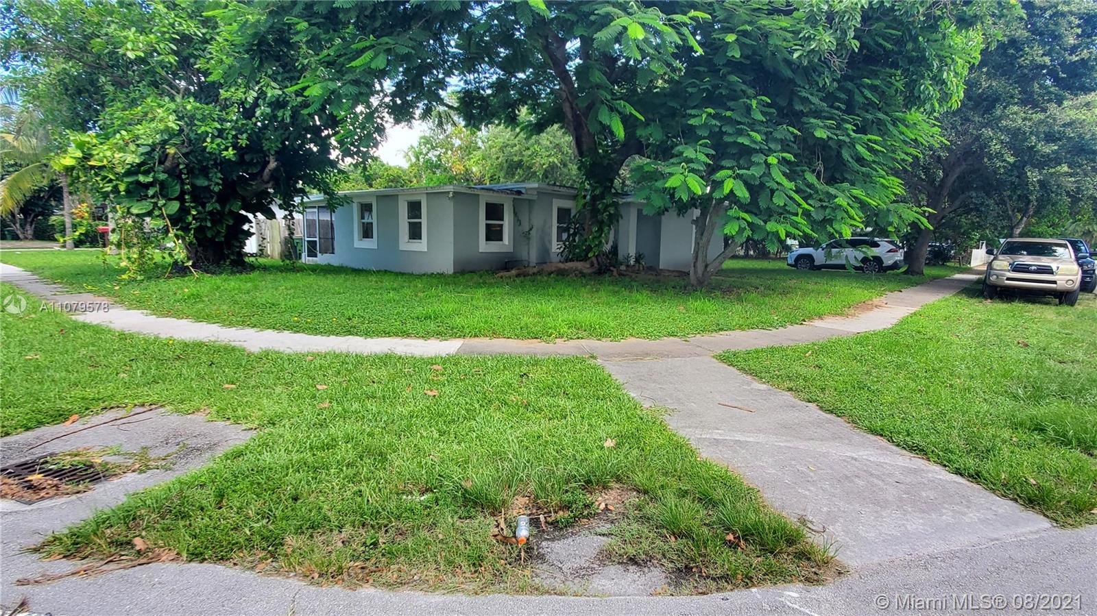 BRIAN MANORS - Residential