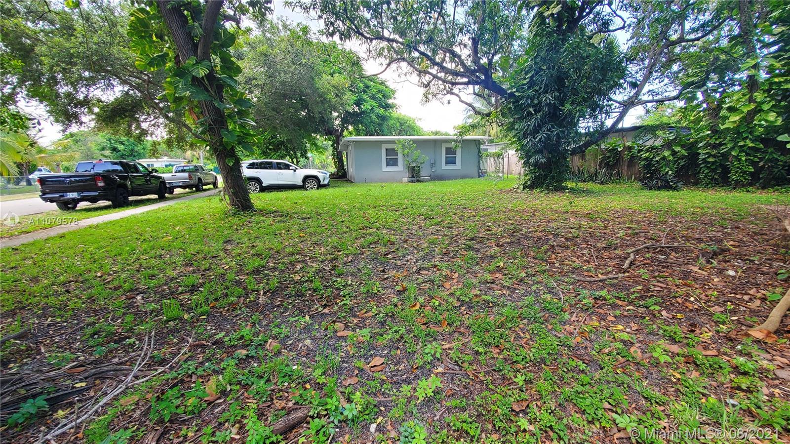 BRIAN MANORS - Residential