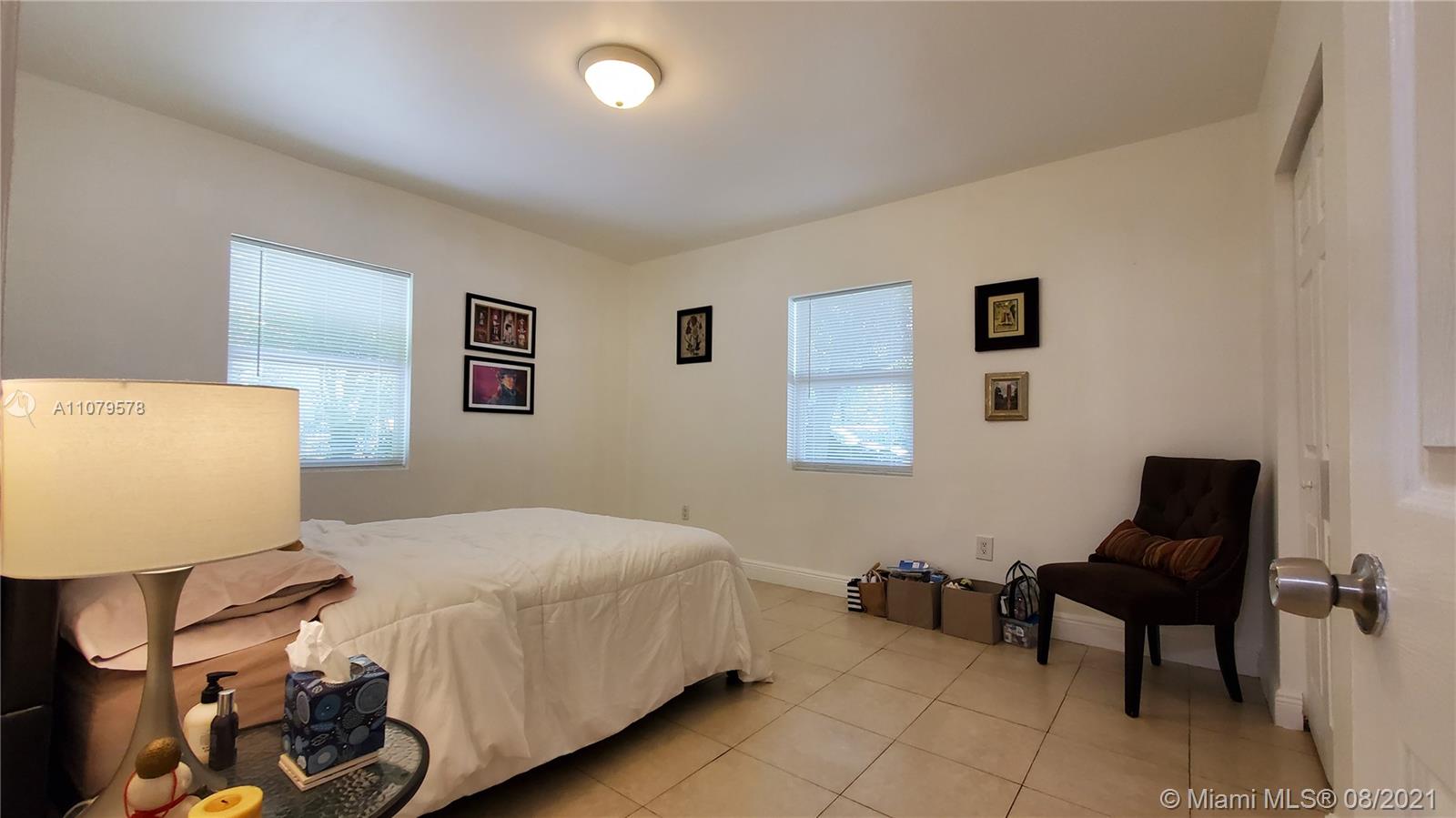 BRIAN MANORS - Residential