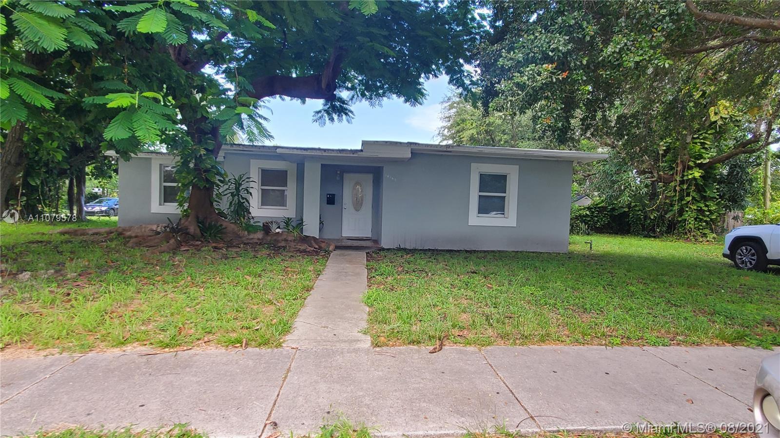 BRIAN MANORS - Residential