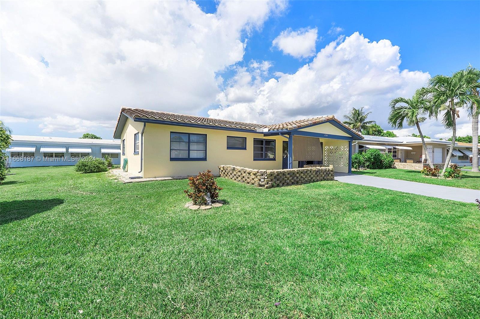 4701 Mainland Dr