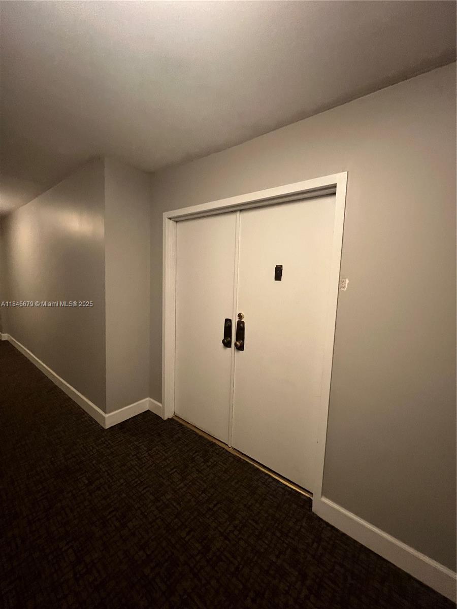 10000 PLAZA CONDO-NORTH T - Residential