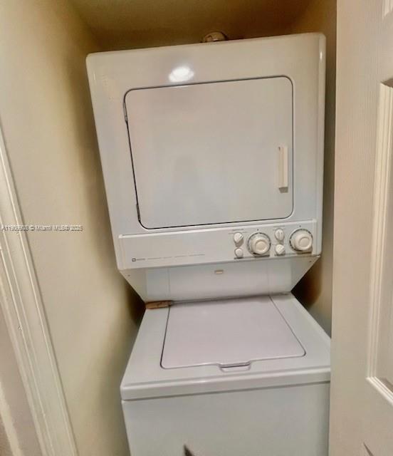 CATAMARAN LL CONDOMINIUM - Residential