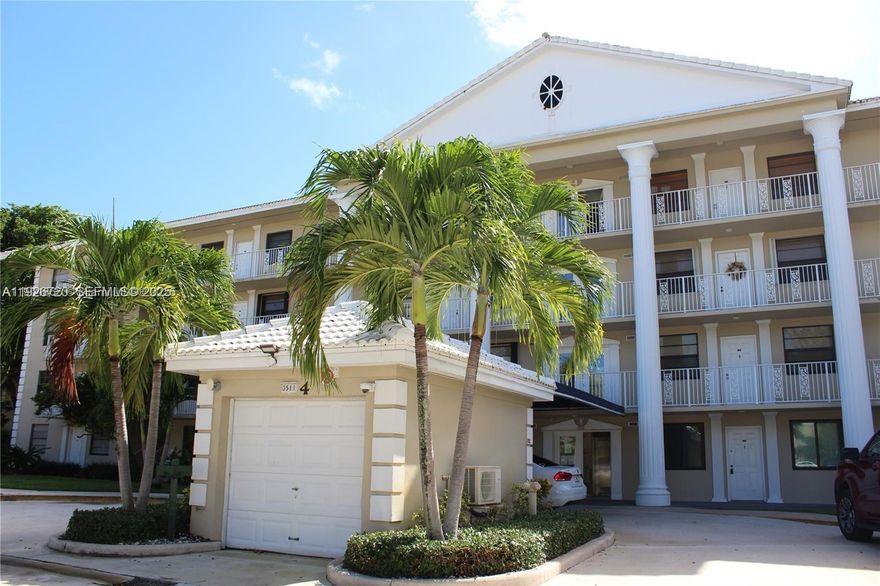 Spectacular golf and lake views from the living room and primary bedroom! This spacious 2 bed / 2 full bath unit
features a large laundry/storage room. Both bathrooms have been recently updated. The building has an elevator, and the community offers a clubhouse, pools, and walking paths. Conveniently located near I-95, WPB Airport, downtown, and shopping. Water and cable  included.