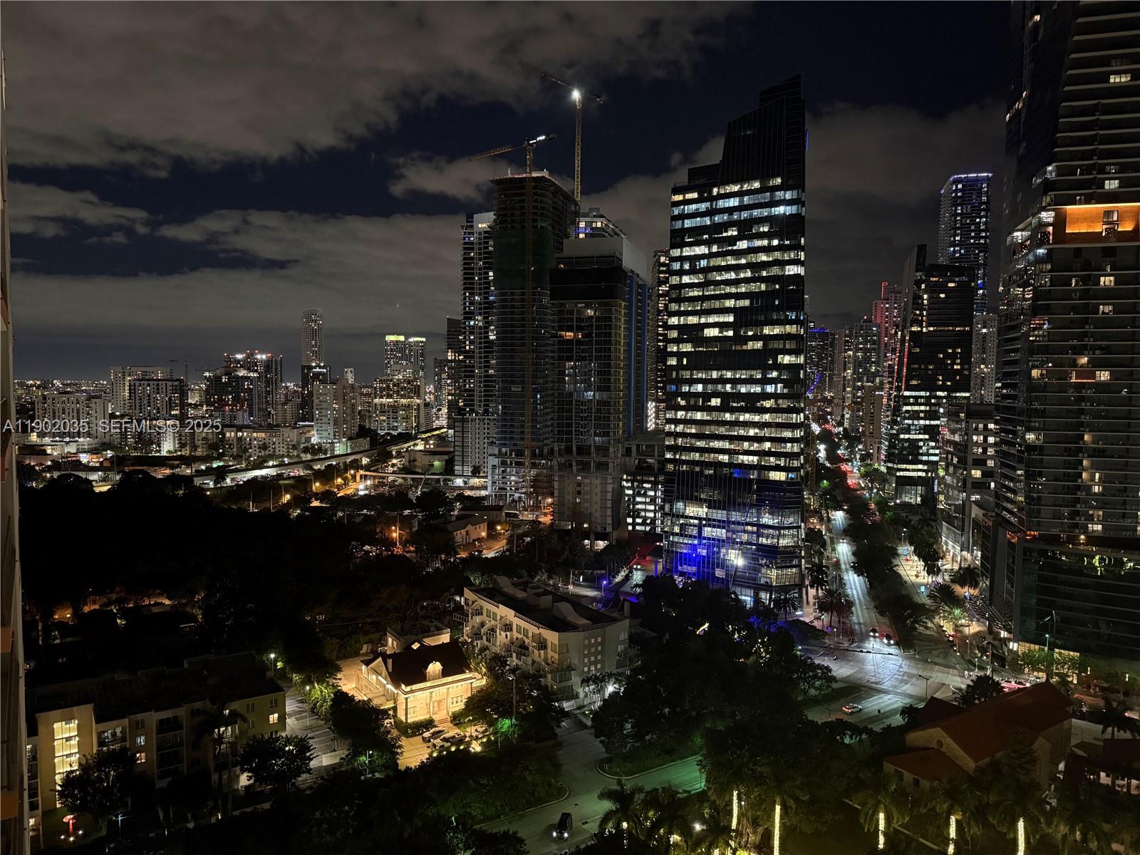 VILLA REGINA CONDO - Residential