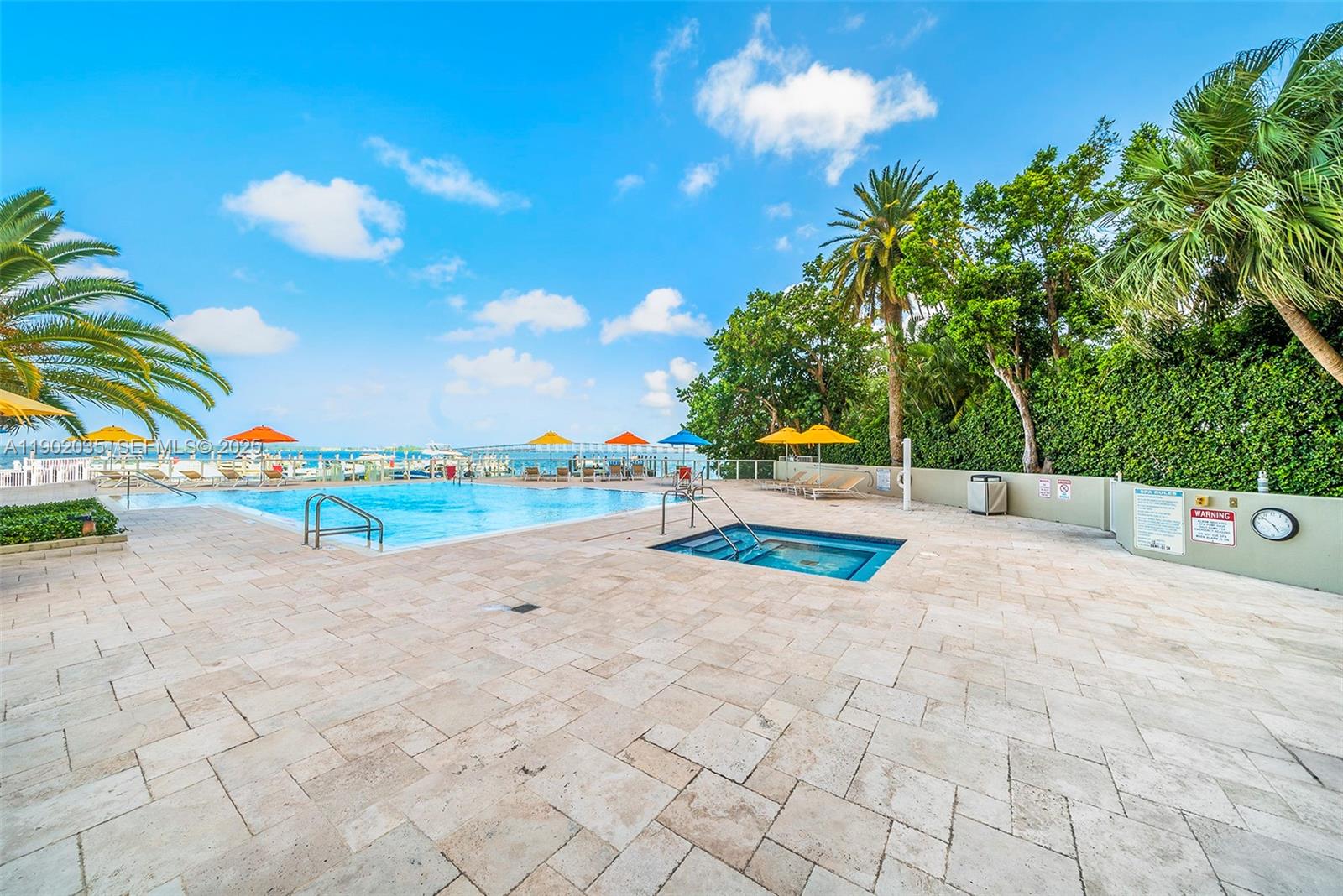 VILLA REGINA CONDO - Residential