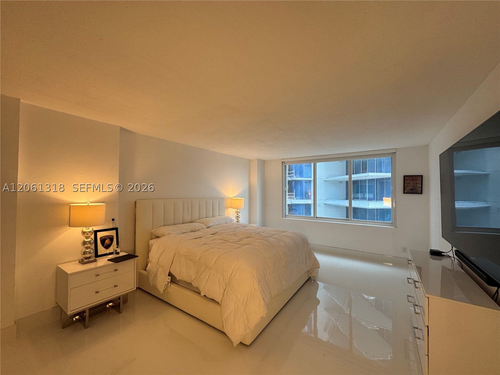 5401 Collins Ave 334