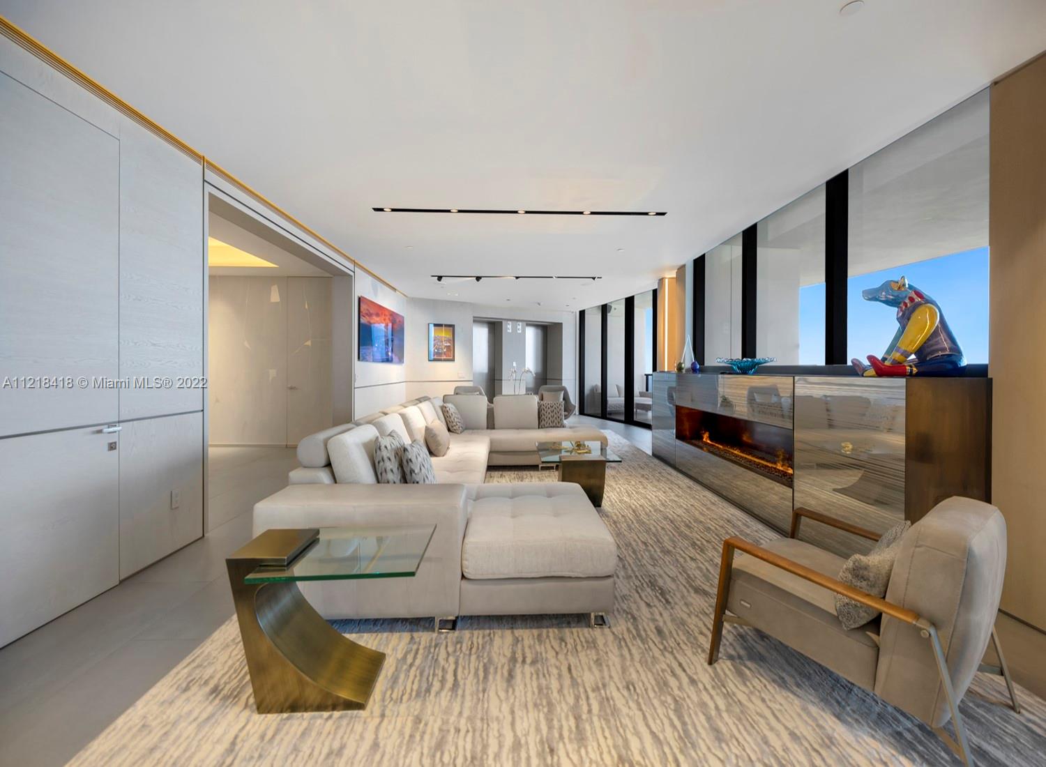 18555 COLLINS AVENUE COND - Residential