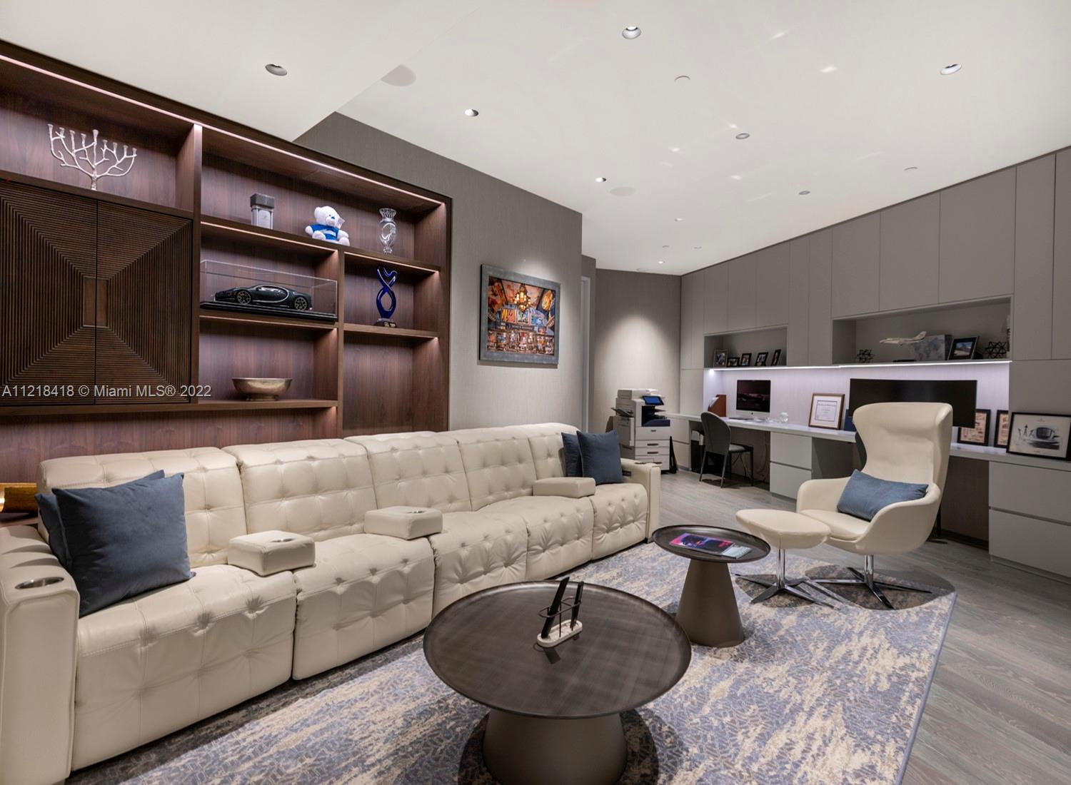 18555 COLLINS AVENUE COND - Residential