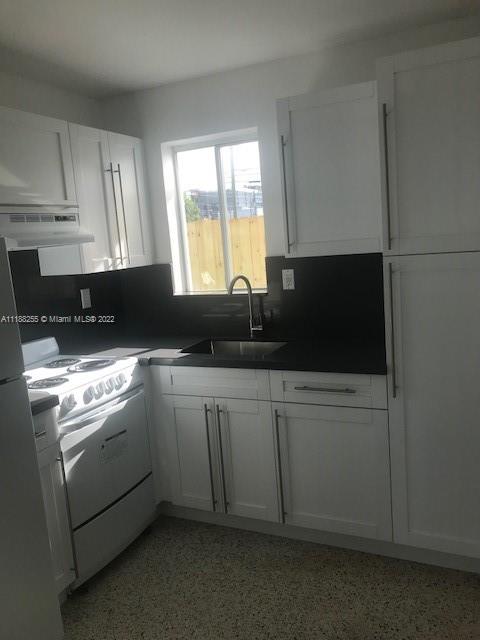DONMOORE VILLA AMD PL - Residential Income