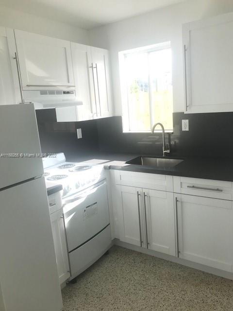 DONMOORE VILLA AMD PL - Residential Income