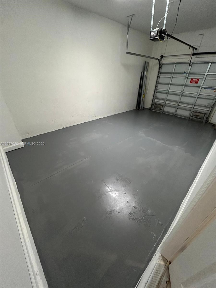 REGAL PALM - Residential Lease