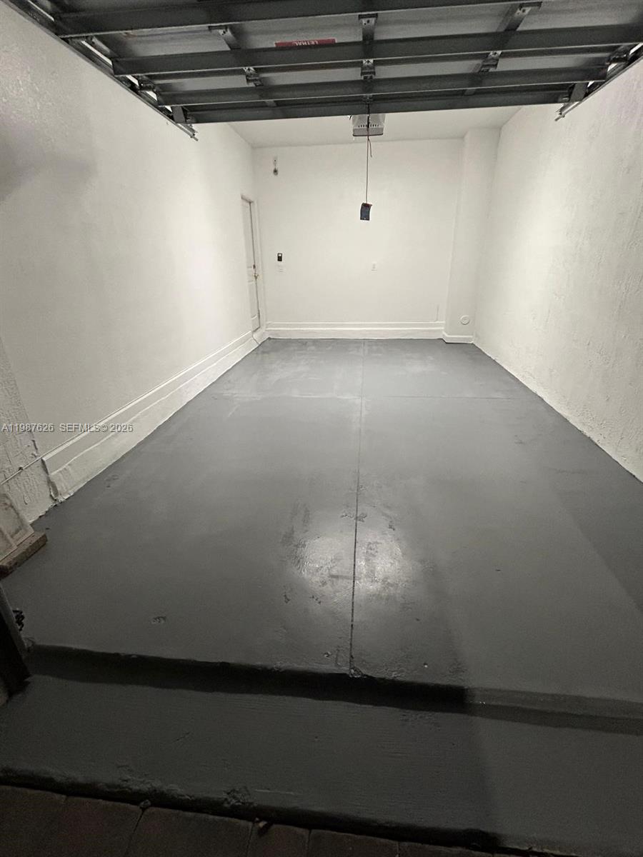 REGAL PALM - Residential Lease