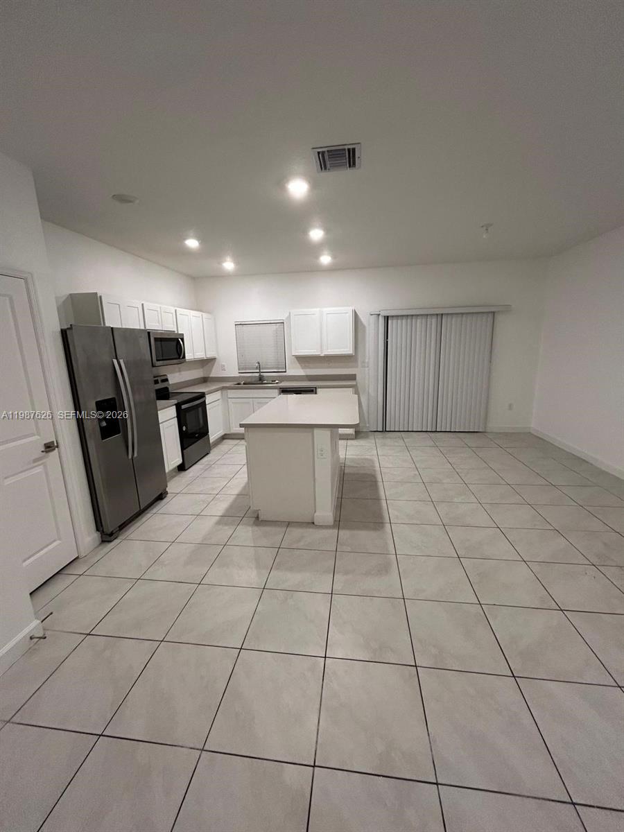 REGAL PALM - Residential Lease