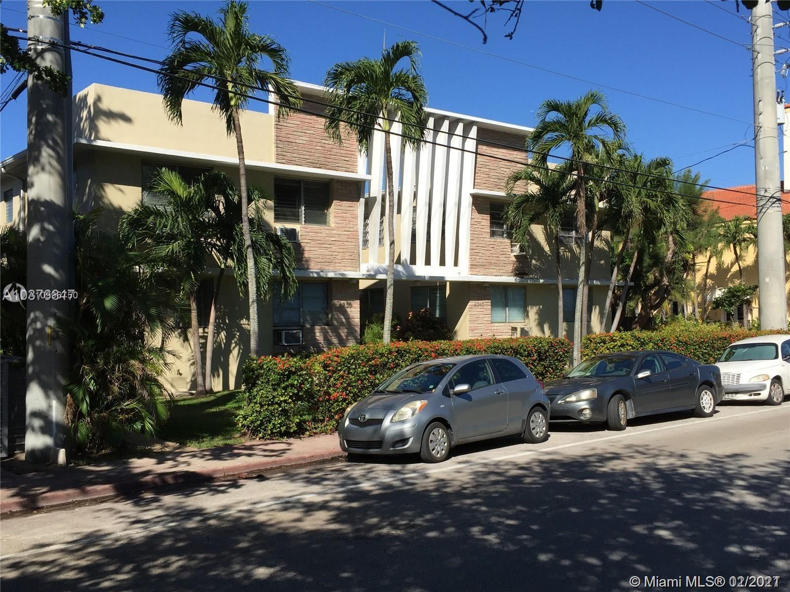 One bedroom apartment on prestigious Pine Tree Drive Miami Beach - Lake View Sub. The lushly landscaped building is in the center of Miami Beach. The pool and deck are overlooking the water. Few minutes drive from the beach, shops, restaurants and South Beach. Laundry on site. Amenities include beautiful pool and community dock overlooking the Bay with breathtaking sunset views. CAN BE RENTED IMMEDIATELY. ONE YEAR RENTAL. NO PETS.