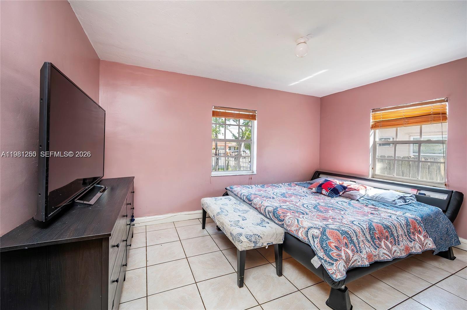 MELROSE HEIGHTS - Residential Income