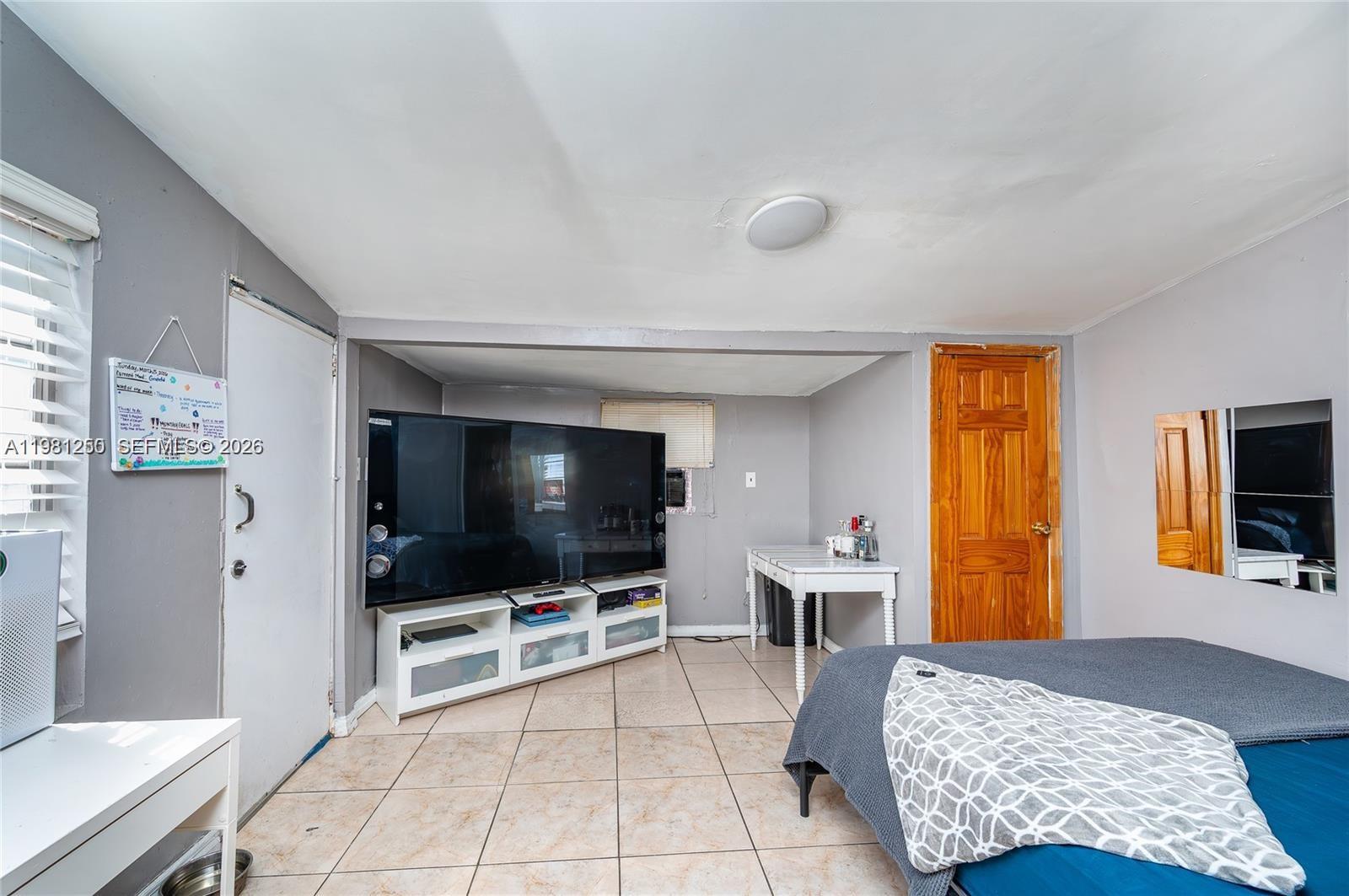 MELROSE HEIGHTS - Residential Income