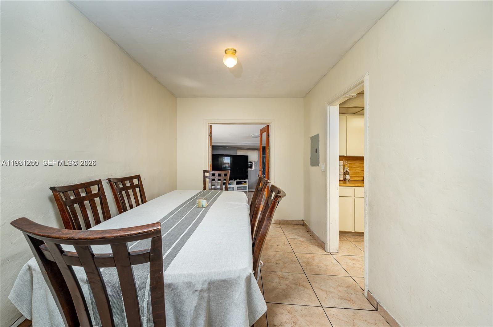 MELROSE HEIGHTS - Residential Income