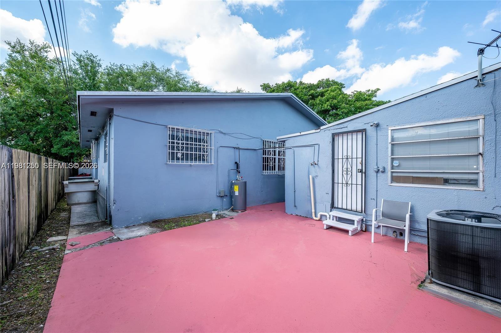 MELROSE HEIGHTS - Residential Income