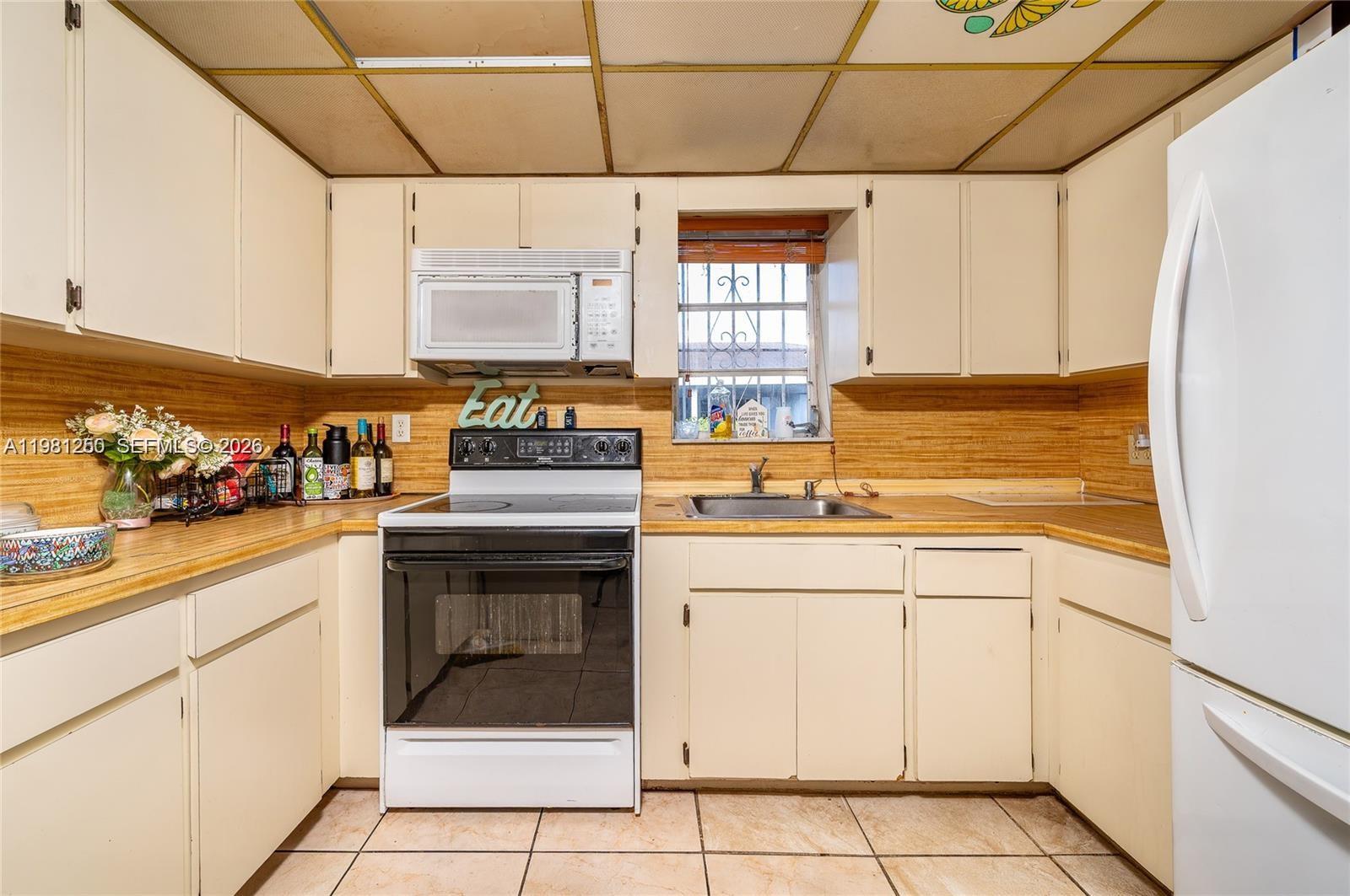 MELROSE HEIGHTS - Residential Income