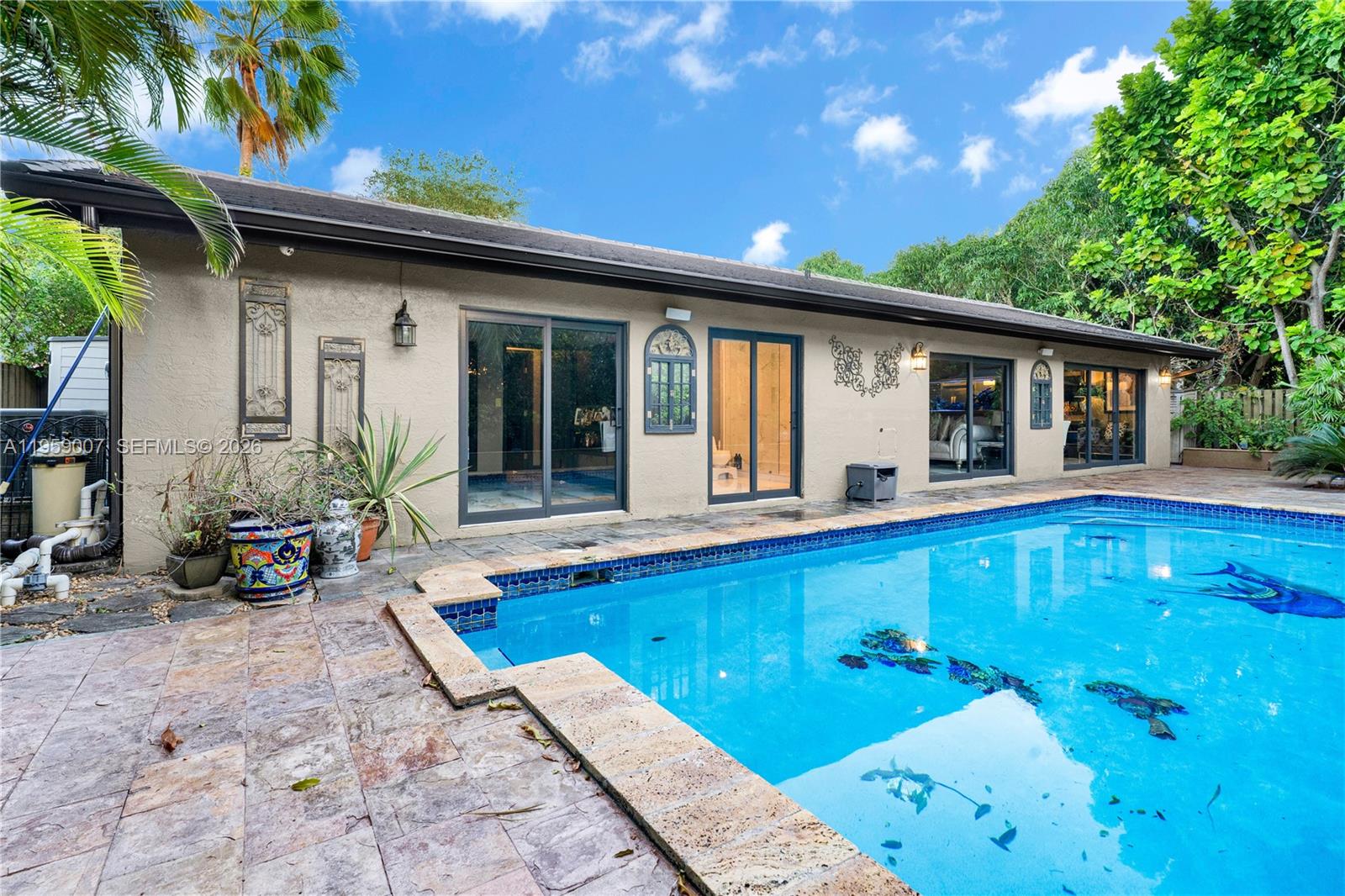 MEDITERRANIA - Residential