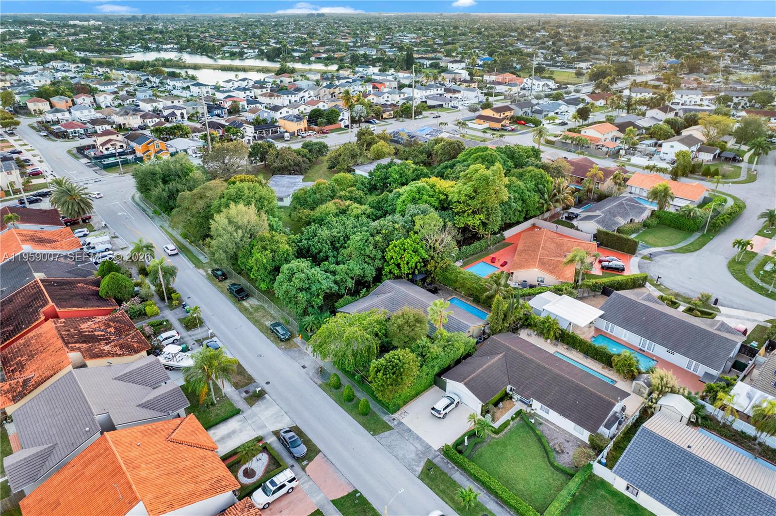 MEDITERRANIA - Residential