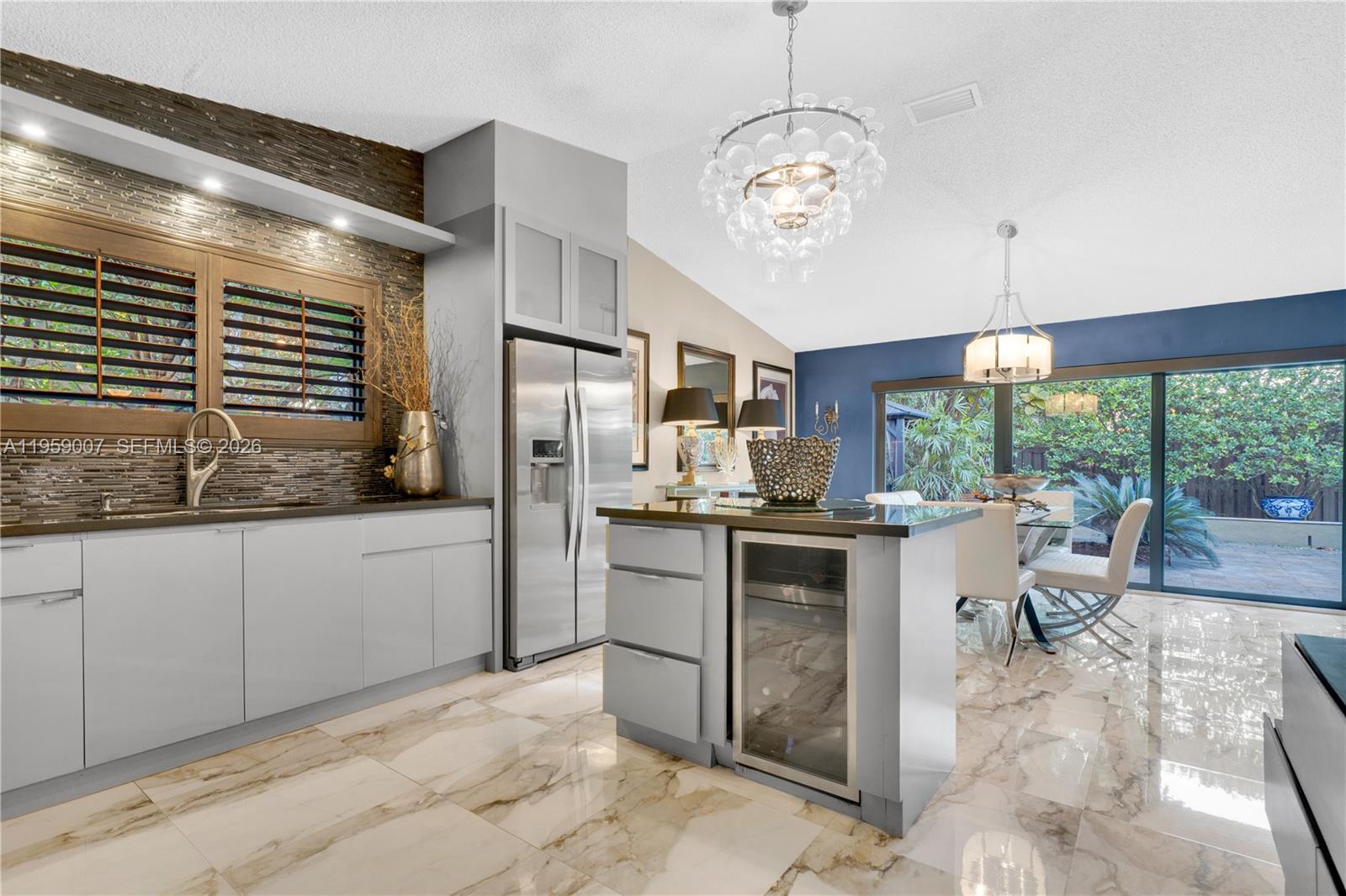 MEDITERRANIA - Residential