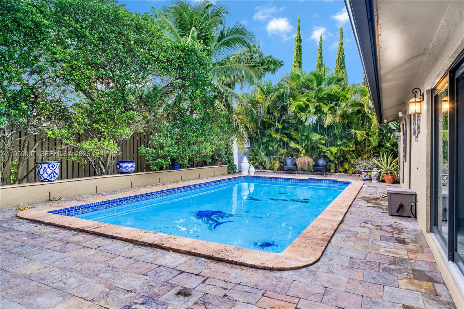 MEDITERRANIA - Residential