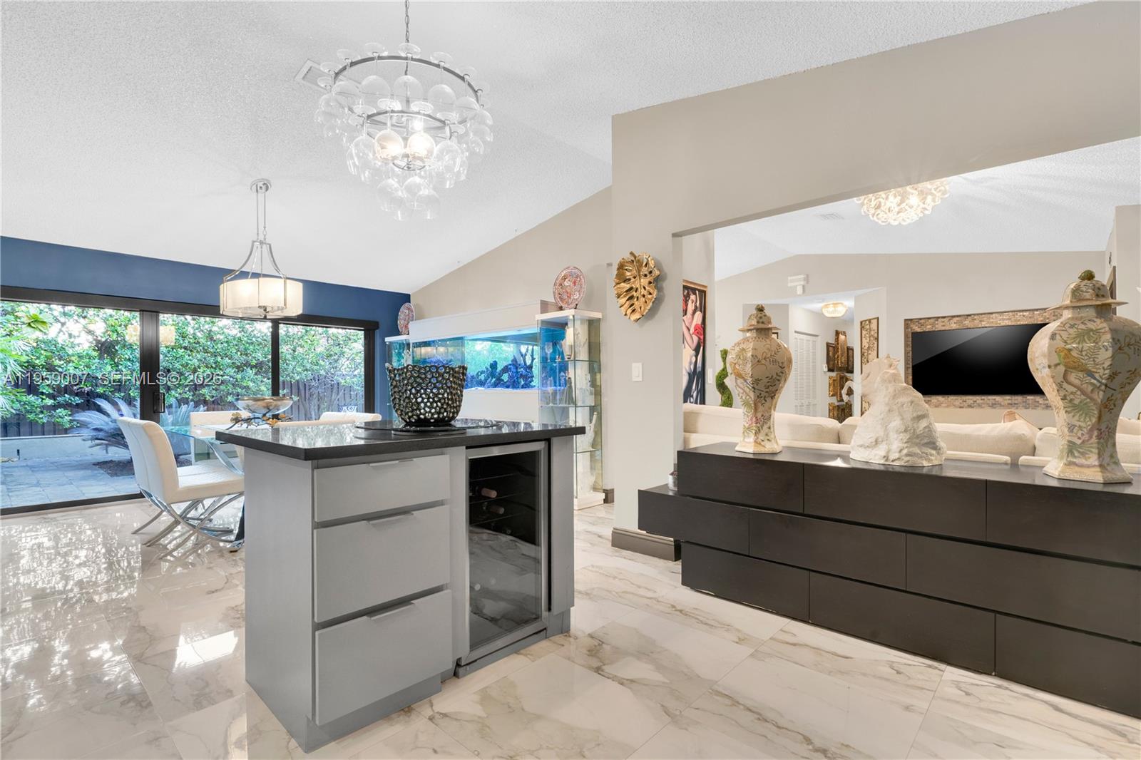 MEDITERRANIA - Residential