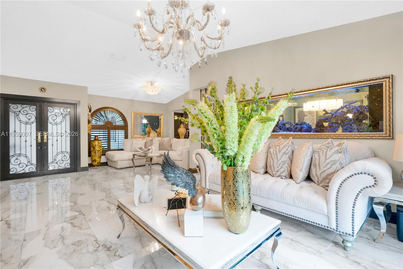 MEDITERRANIA - Residential