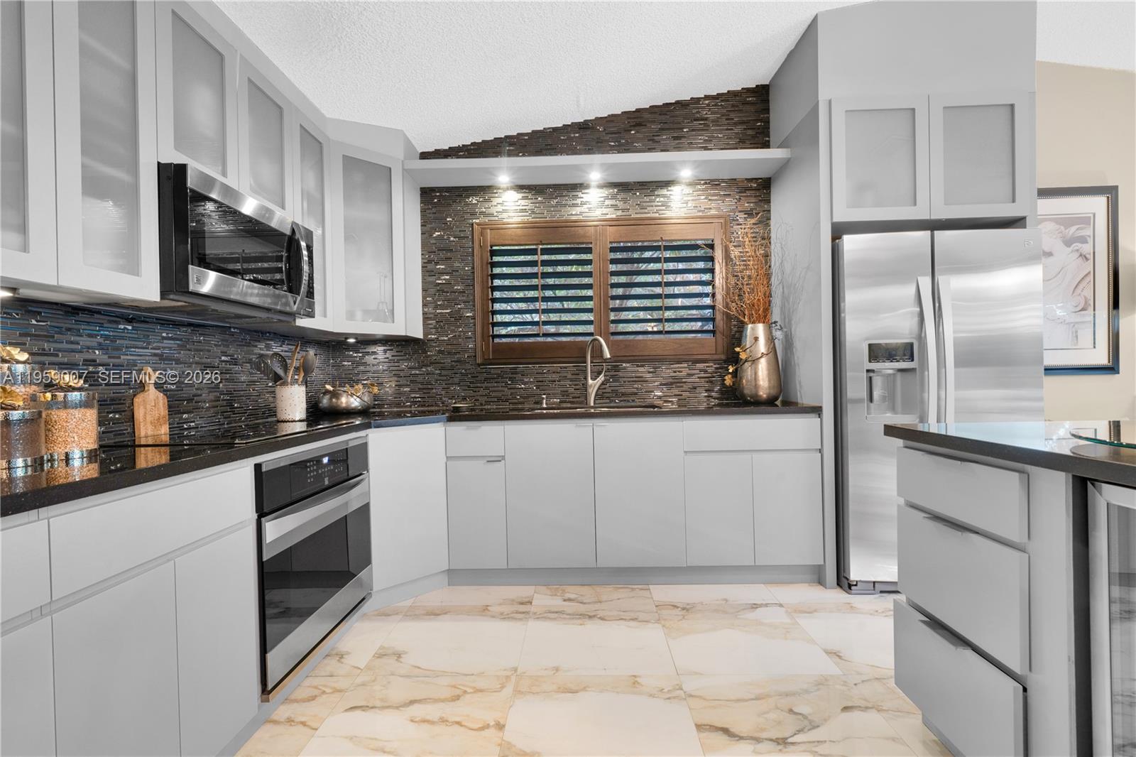 MEDITERRANIA - Residential