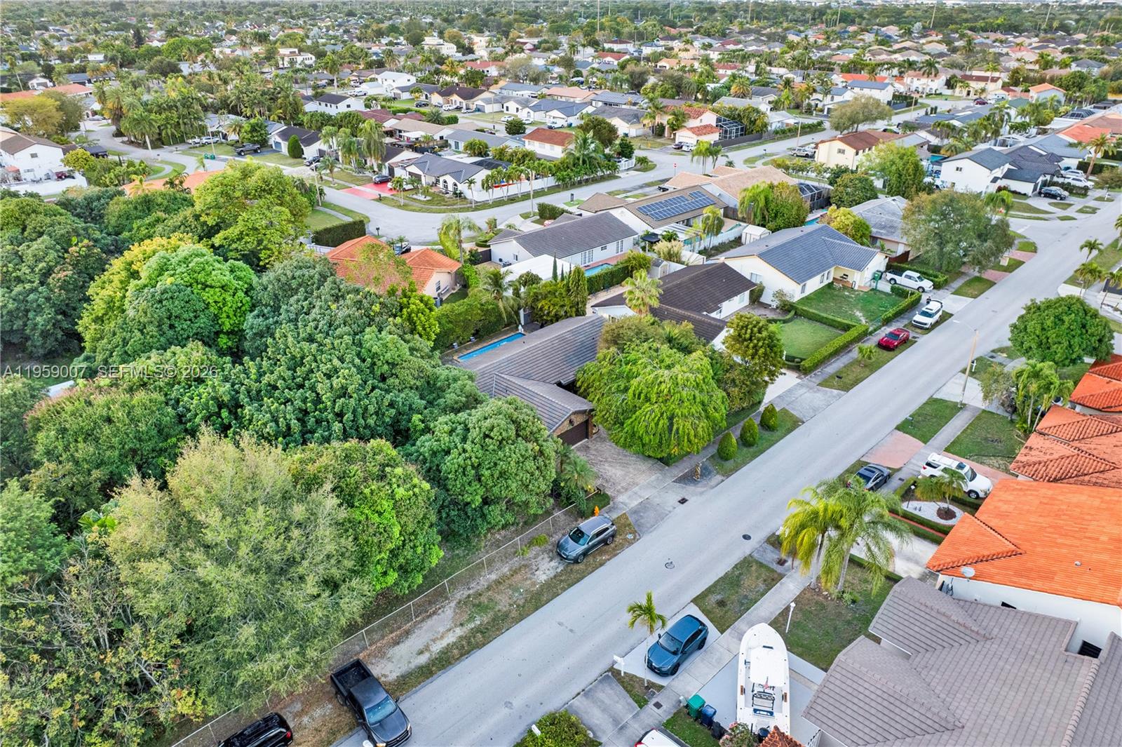 MEDITERRANIA - Residential