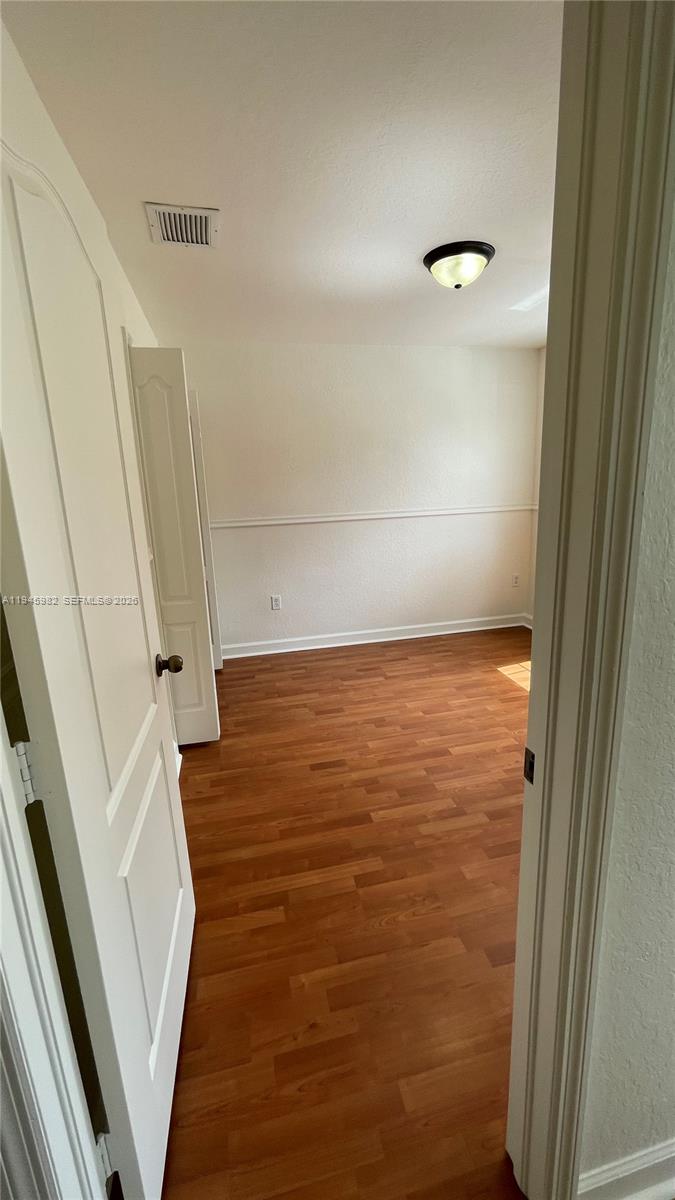 SHOMA VILLAS I AT COUNTRY - Residential