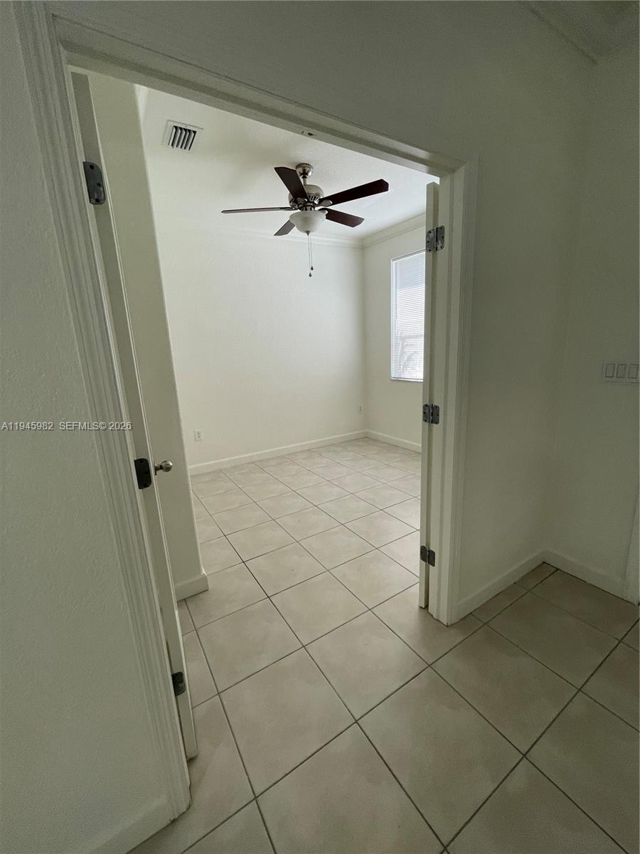 SHOMA VILLAS I AT COUNTRY - Residential