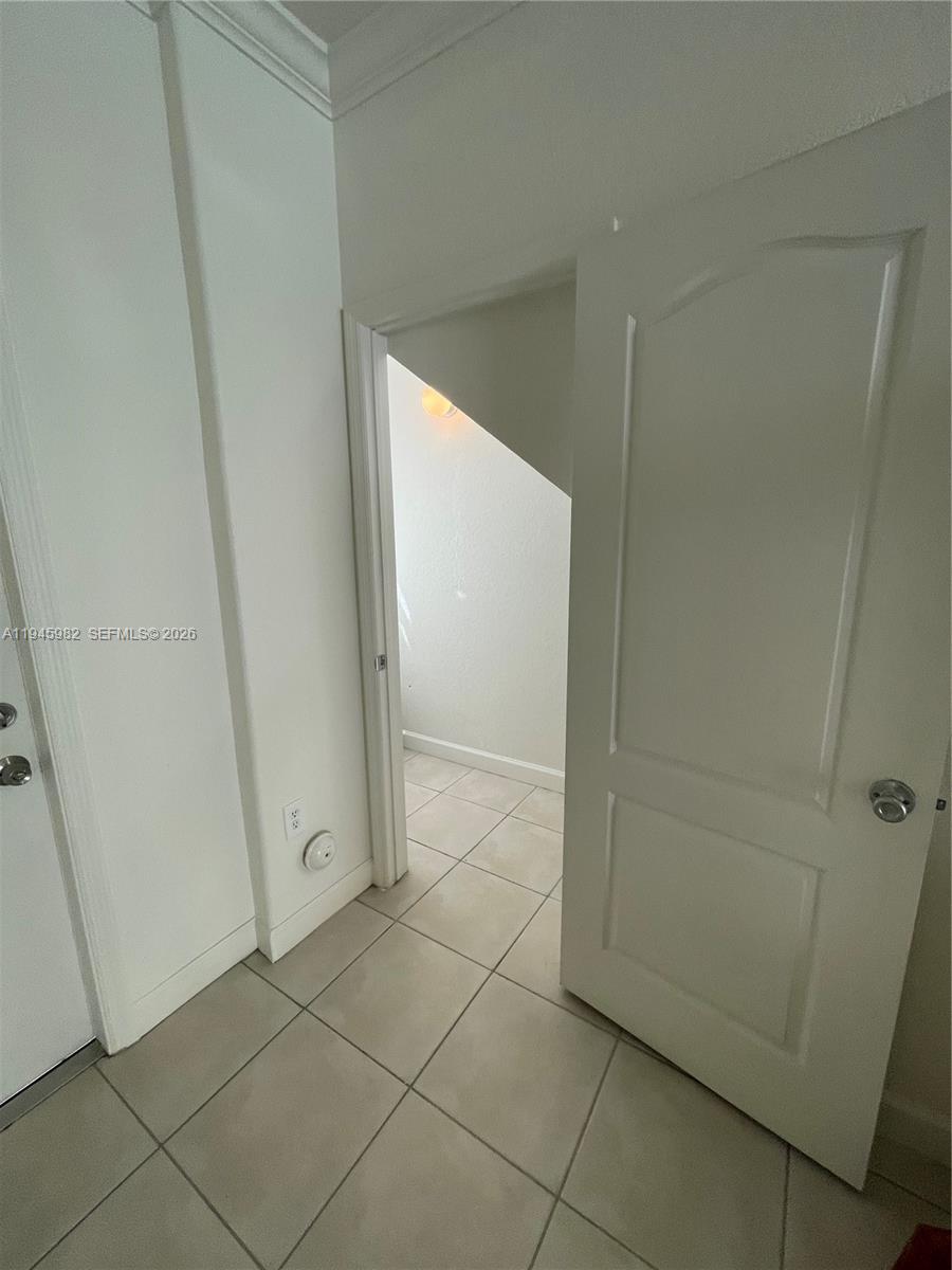 SHOMA VILLAS I AT COUNTRY - Residential