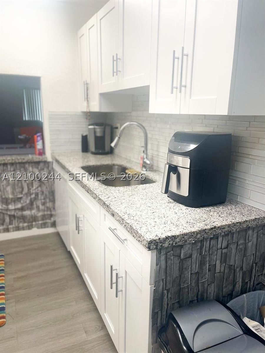 177 Lakeview Dr 104