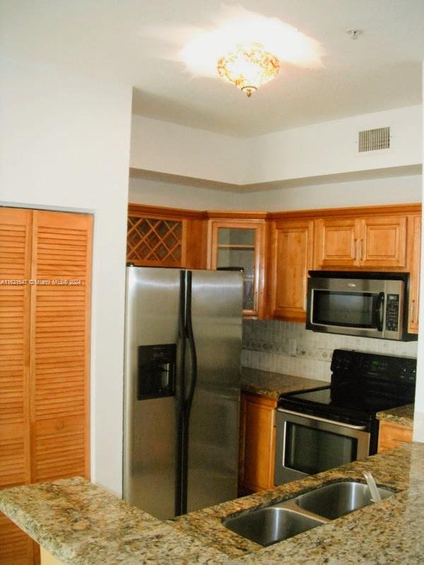 Photo 15 of 28 of 7200 NW 114th Ave 307 condo