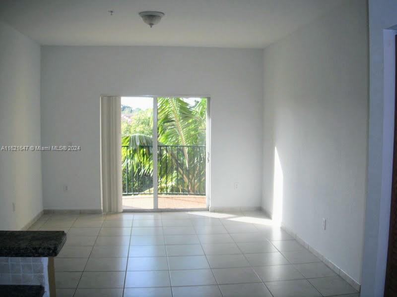 Photo 6 of 28 of 7200 NW 114th Ave 307 condo