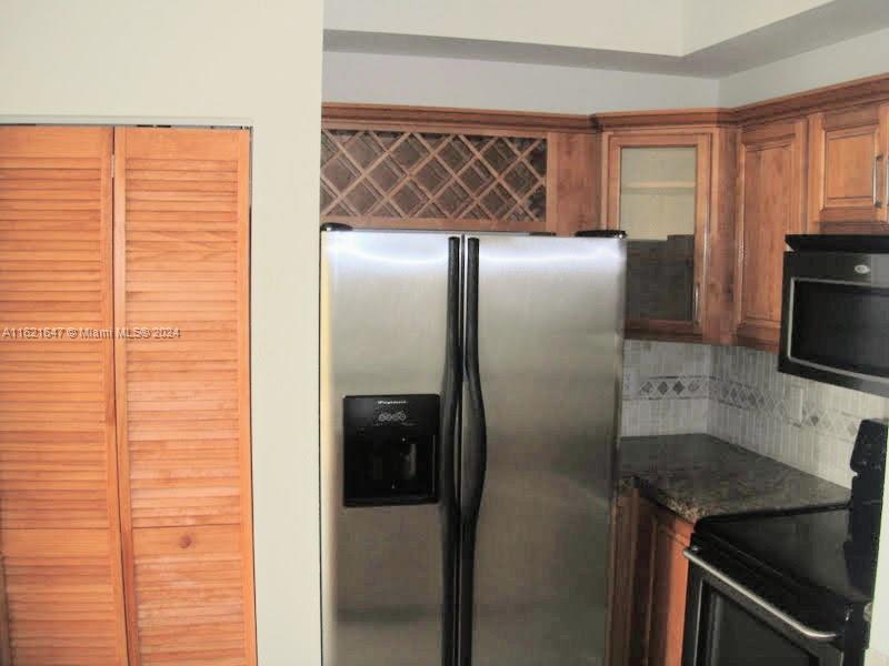 Photo 10 of 28 of 7200 NW 114th Ave 307 condo