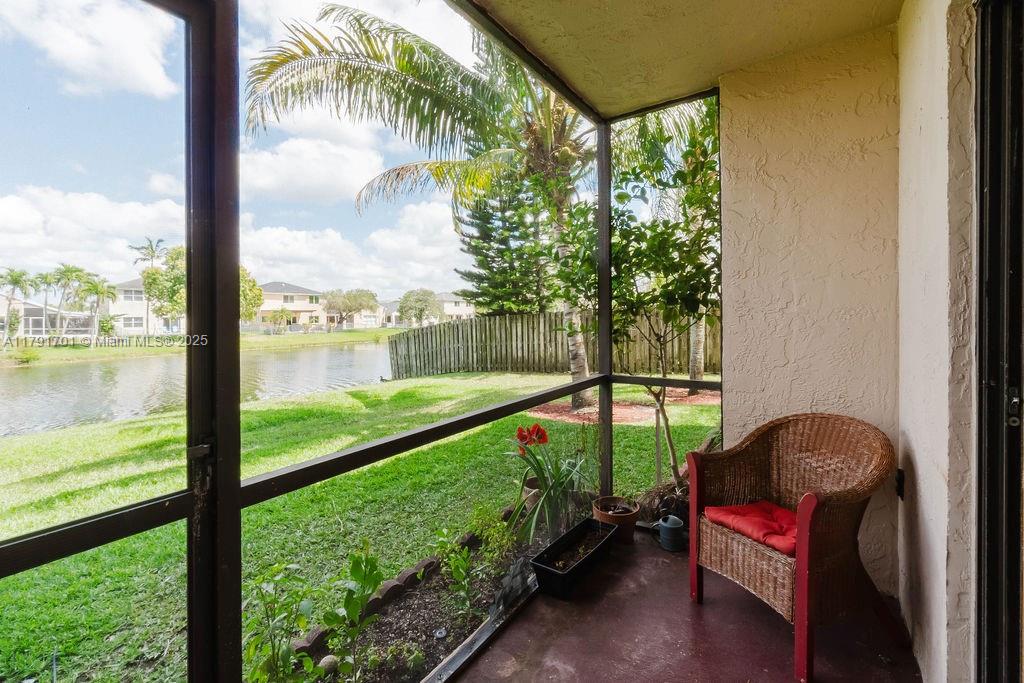 15714 E Waterside Cir 106